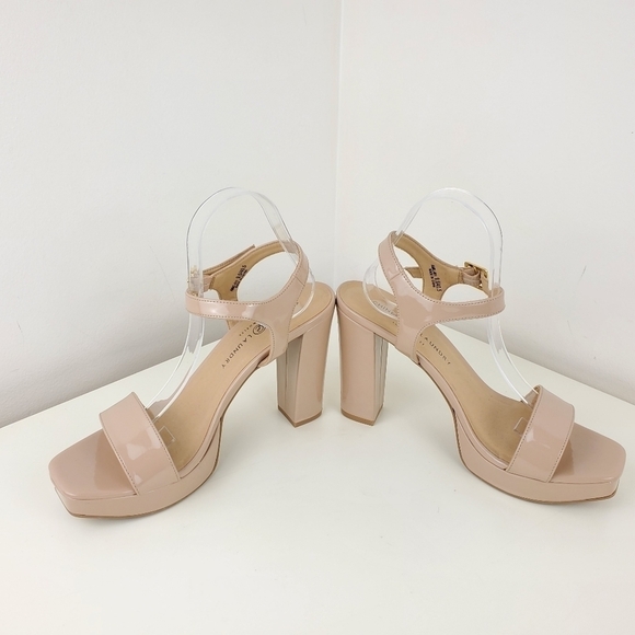 Chinese Laundry platform sandals size 9.5 nude color high heels open toe - Picture 5 of 10
